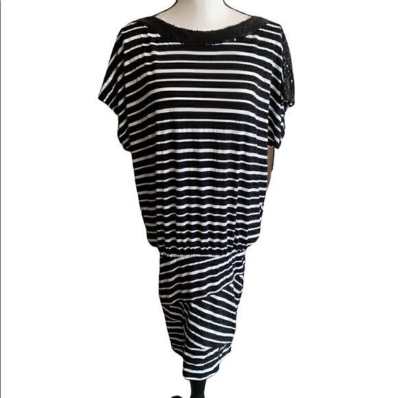 Women’s size small Baby Phat black and white party dress with black sequins. - Picture 9 of 9